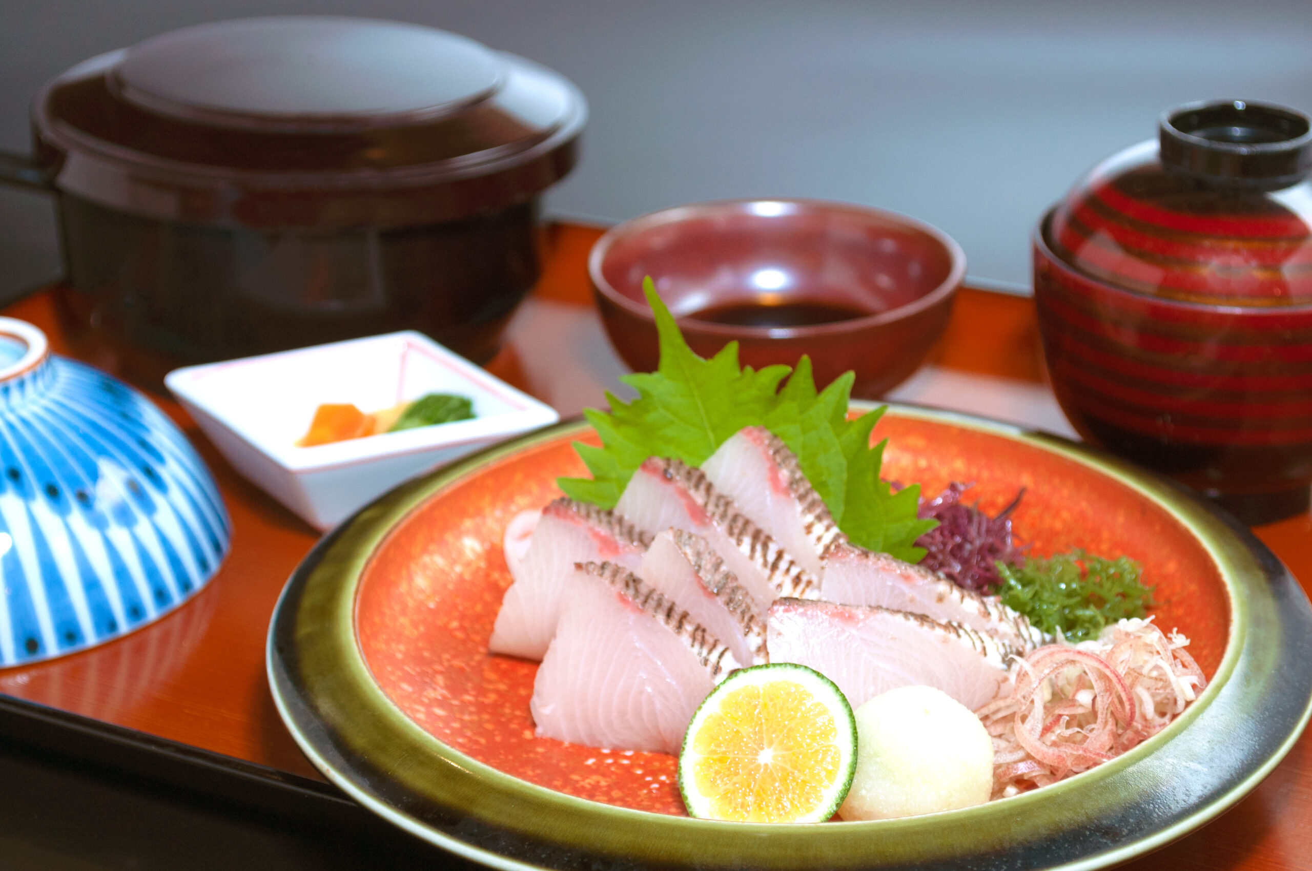 【松山地区】戸島ぶりの炙り御膳_(1)1600円