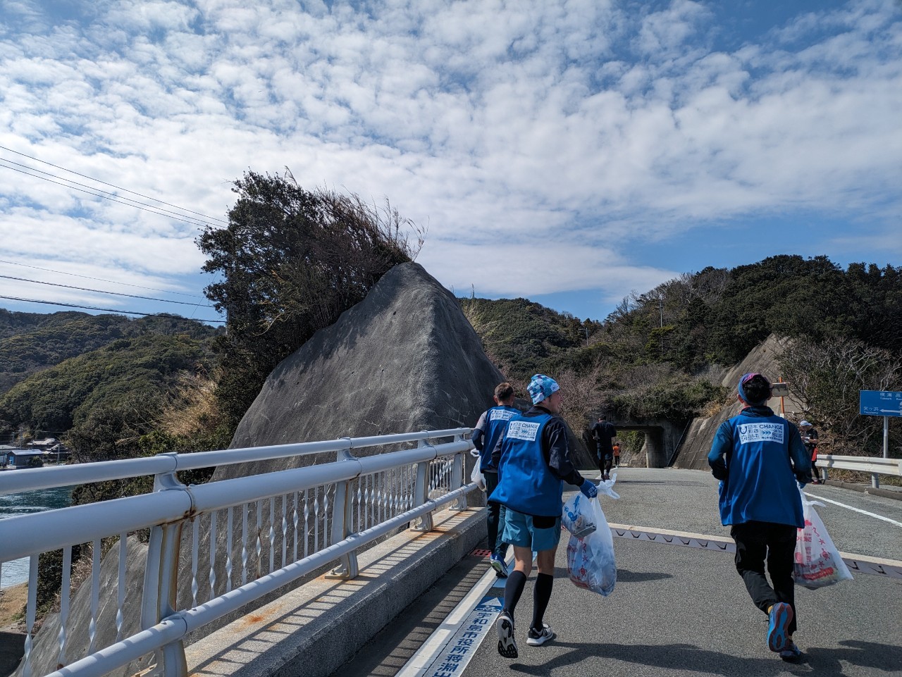LINE_ALBUM_えひめプロギングinうわうみ　　うわうみだんだんマラソン_240305_3