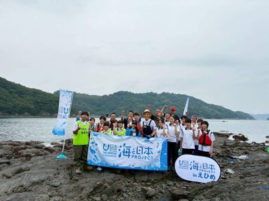 幼魚水族館館長・鈴木香里武さんと地元高校生と取り組む沿岸生態系調査イベント「小さな生き物たちの大きな海～Let’s Go タイドプール～」を開催！