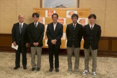 スポGOMI甲子園愛媛県大会優勝校が中村時広愛媛県知事を表敬訪問しました！